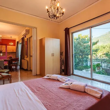 Stylish Seaside - Fully Equipped, Big Terrace Kalamata