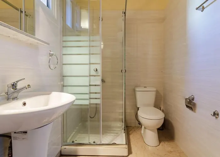 Stylish Seaside - Fully Equipped, Big Terrace * Kalamata