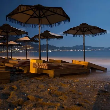 Сasa de vacaciones Stylish Seaside - Fully Equipped, Big Terrace Kalamata
