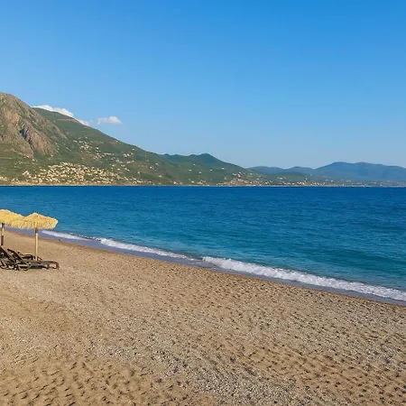 Stylish Seaside - Fully Equipped, Big Terrace Kalamata