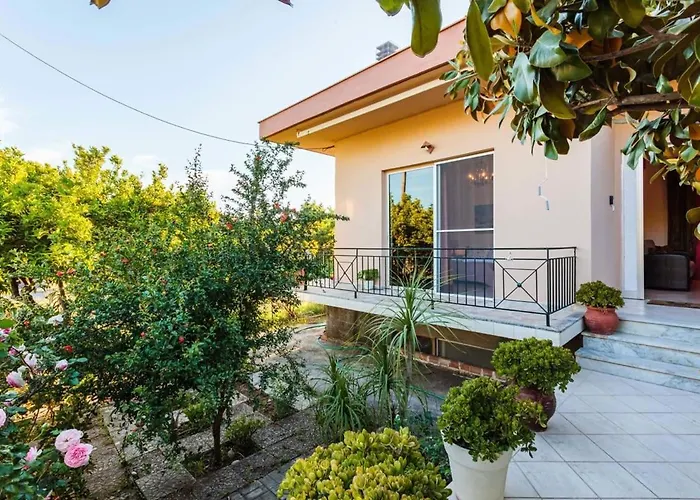 Stylish Seaside - Fully Equipped, Big Terrace Nyaraló *